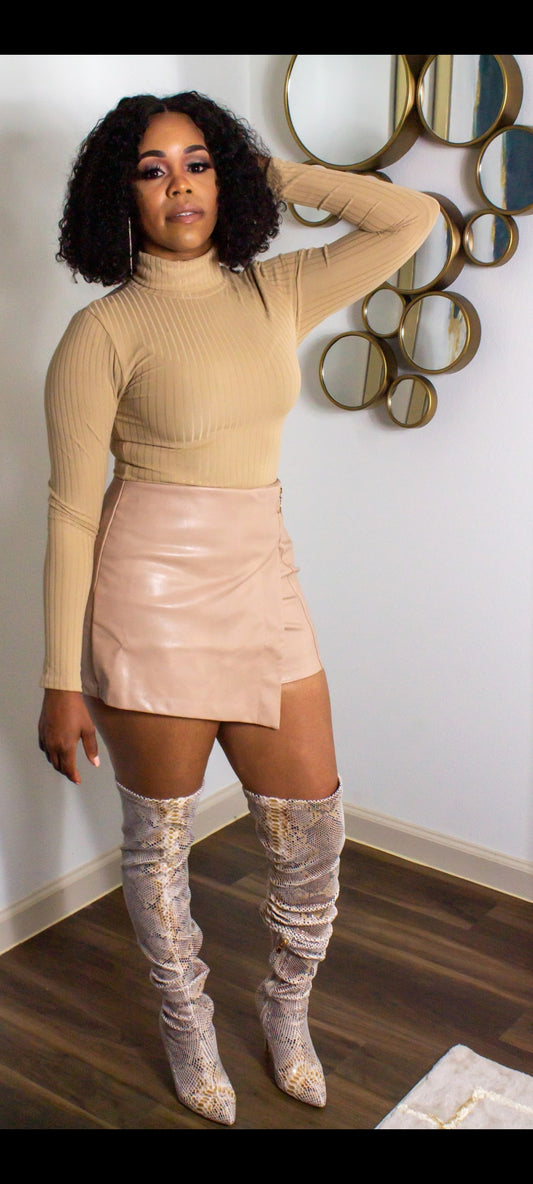 Nude turtleneck